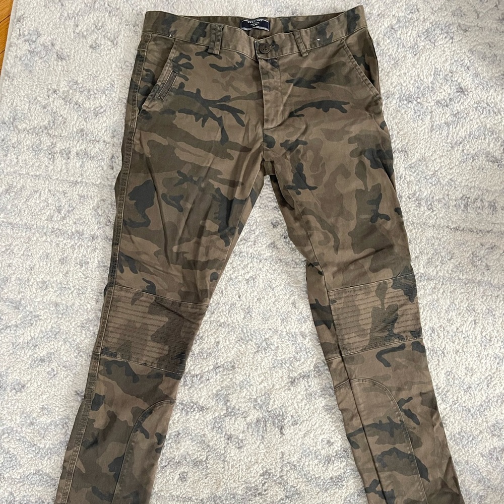 Zara Man Camo Slim pants sz 31